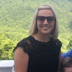 Meet your Posher, Candace